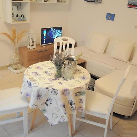 Little House Kucica Villa Banjol ภายนอก รูปภาพ