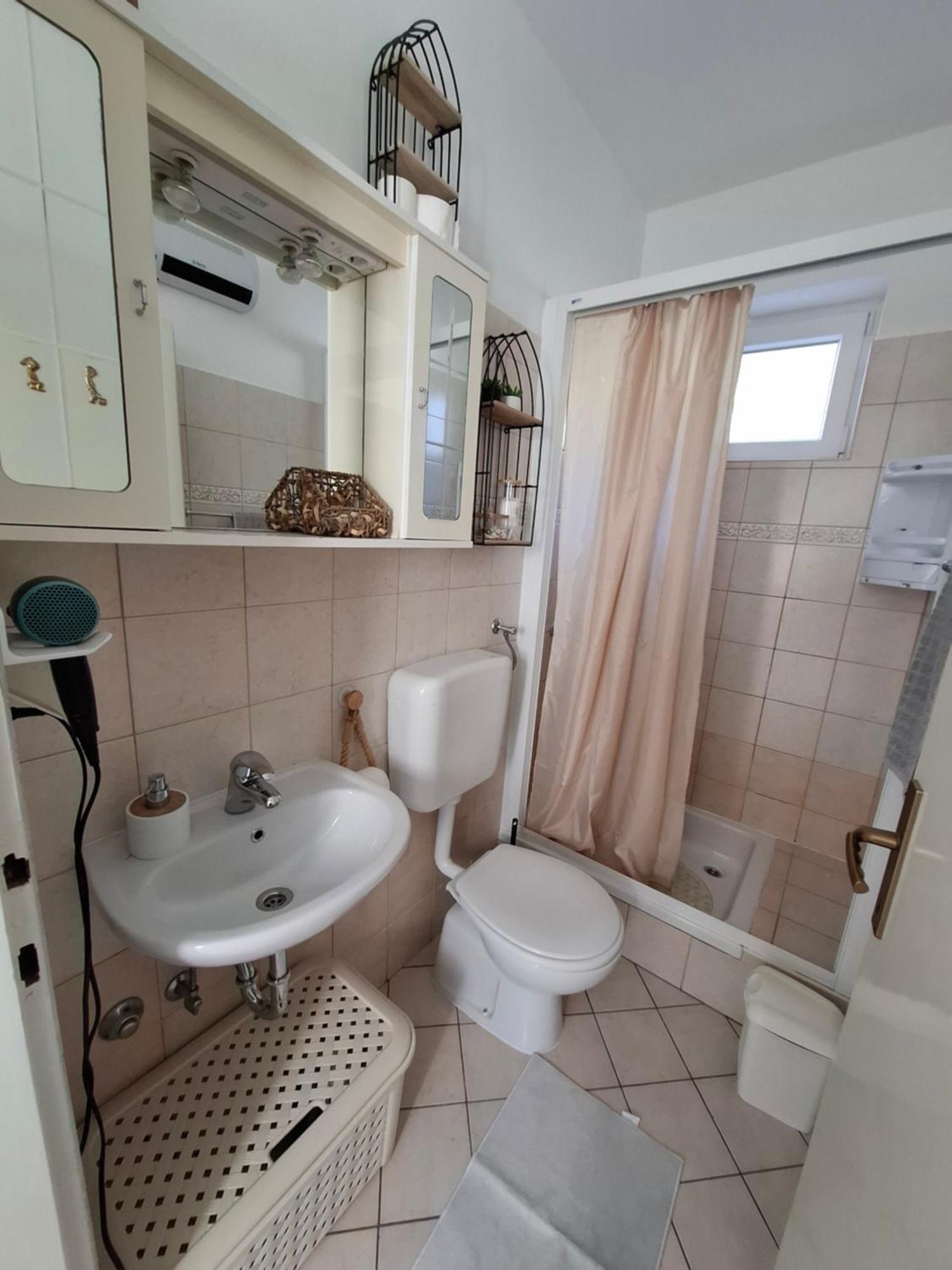 Little House Kucica Villa Banjol ภายนอก รูปภาพ